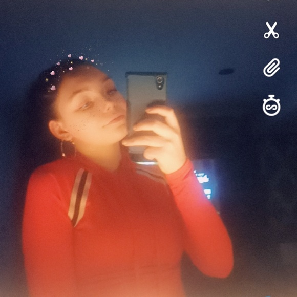 Meet your Posher, Megan - Picture 1 of 1